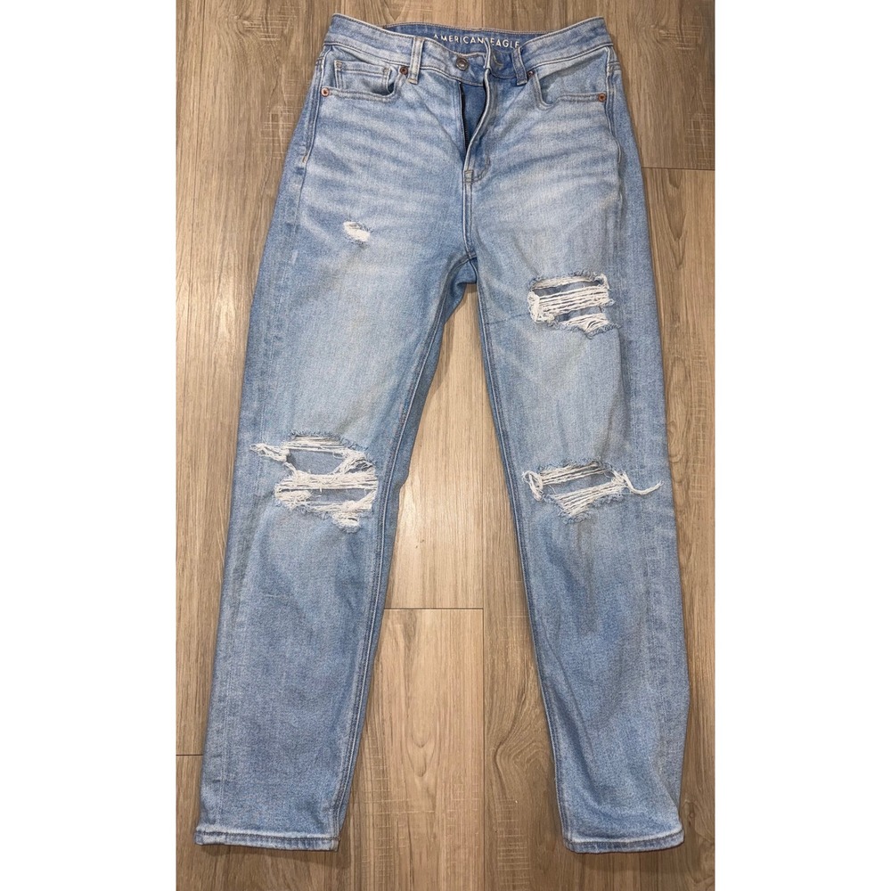 American Eagle Women 4 Ripped Distressed Stretch Mom Jeans Light Wash Denim